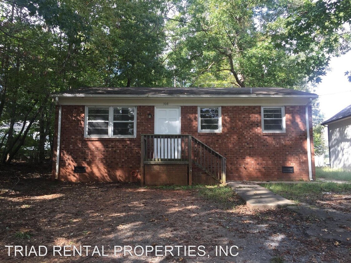 Primary Photo - 2 br, 1 bath House - 308 PINEVIEW STREET