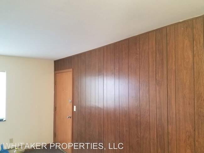 Building Photo - 4843-4865 Northcliff Dr