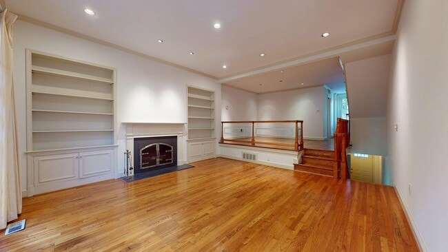 Building Photo - 4431 MacArthur Blvd NW