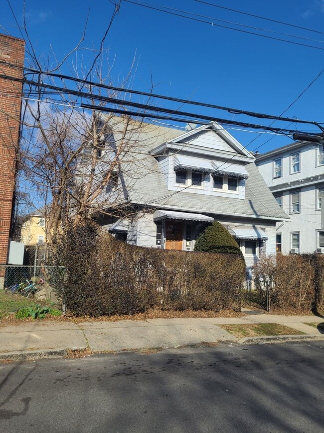 Photo - 443 Main St Apartment