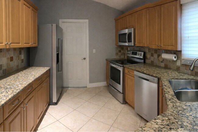 Foto del edificio - 3931 Bearded Oaks Ct