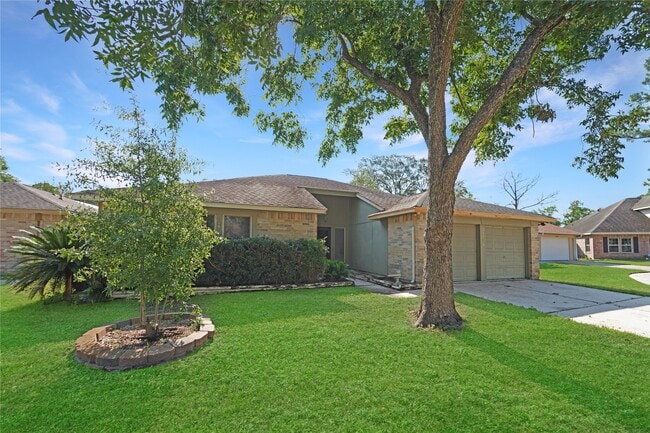 Foto del edificio - 21738 Dovington Ct
