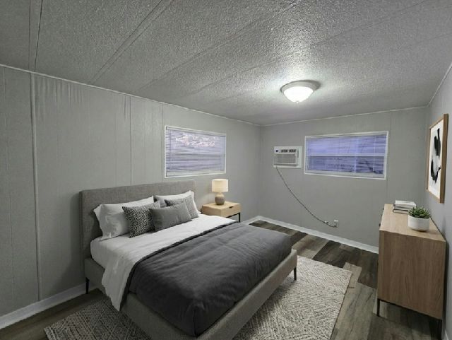 Foto del edificio - 4943 E Hillsborough Ave