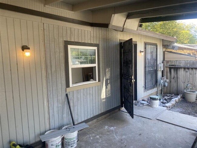 Foto del edificio - 2/1 Townhouse with covered parking