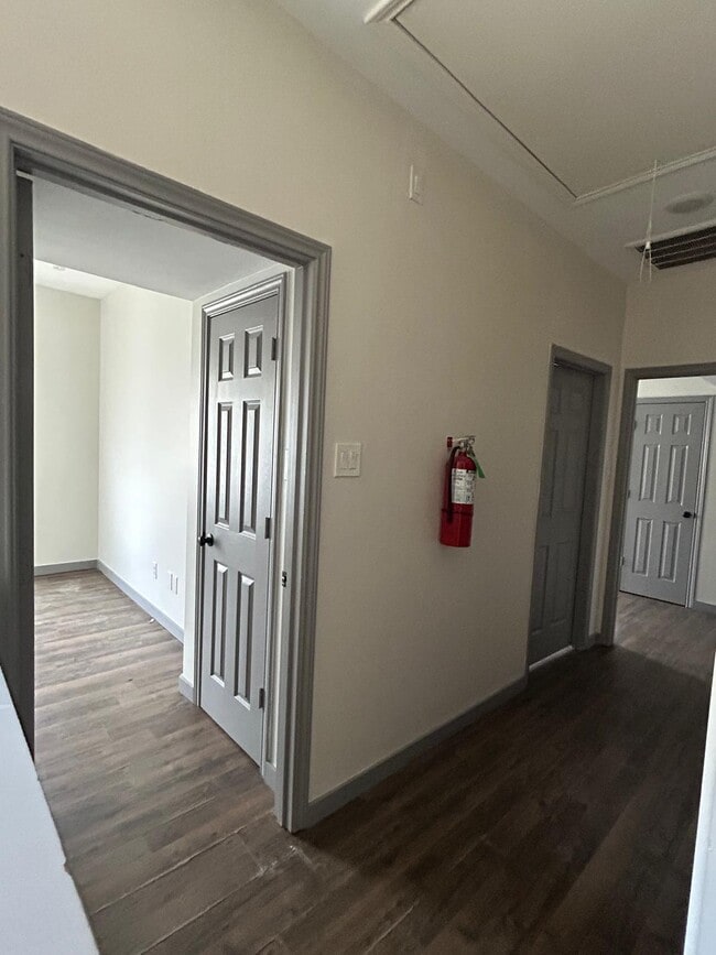 3 dormitorios en la planta superior - 6533 Brittmoore Rd