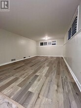 Building Photo - 843 Cedarbrae Ave
