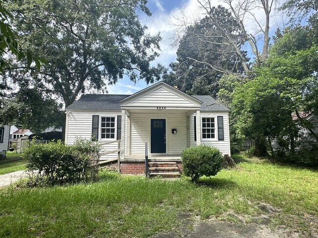 Building Photo - 2236 Greenwood St