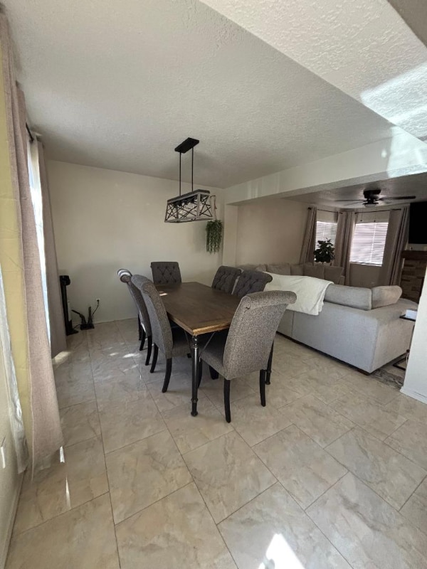 Foto del edificio - 1301 Parkway Dr NW