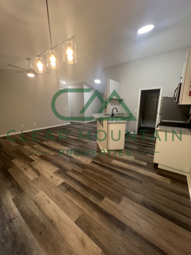 Photo - WINTER IS COMING - REDUCED RENT $1700 House