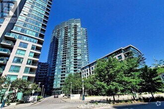 Building Photo - 231-1231 Fort York Blvd