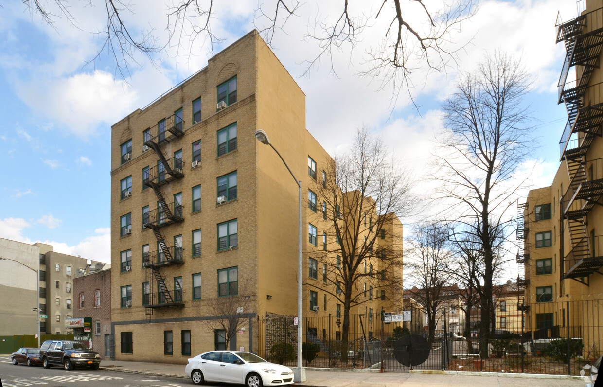 Foto del edificio - 2300 Washington Ave