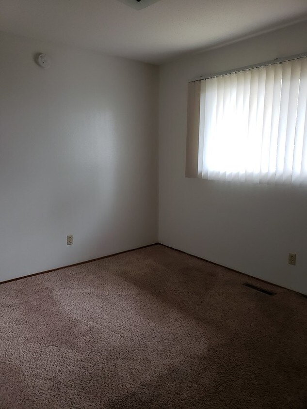 Primary Photo - 1112 Cedar Dr