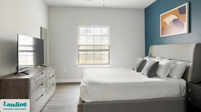 Building Photo - 8200 Clarksprings Dr