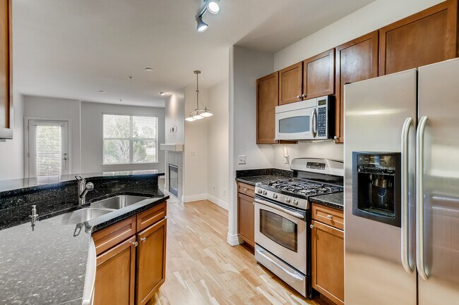 Building Photo - 9079 E Panorama Cir