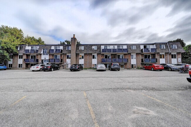 Building Photo - Galt View Apartments