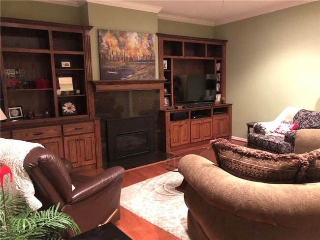 Photo - 1320 E Ash Street Unit Apartments