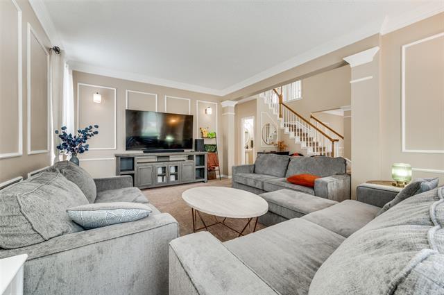 Foto del edificio - 2106 Hunter Pl Ln