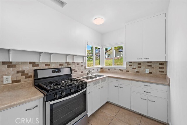 Foto del edificio - 108 Avenida Dolores