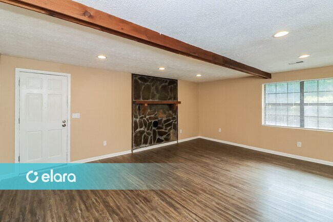 Building Photo - 2768 HORSESHOE BEND RD SW