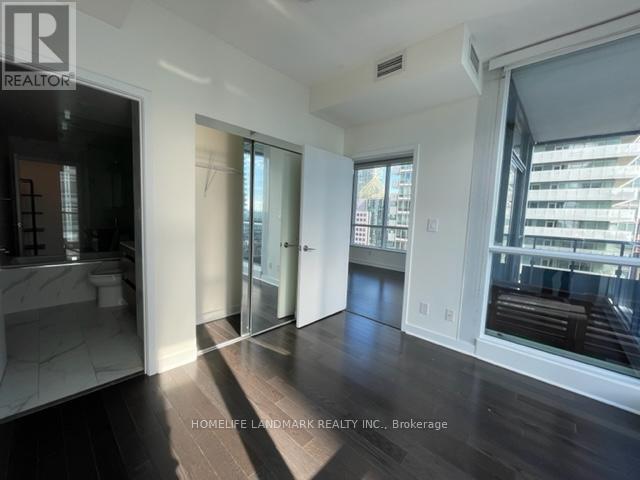 Building Photo - 295 Adelaide St W