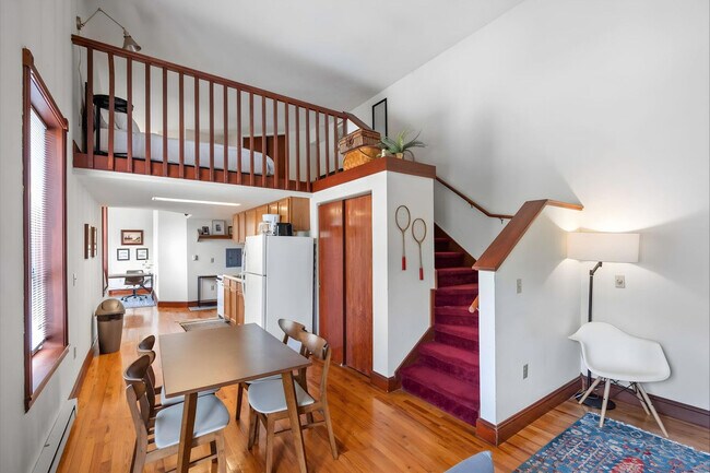 Foto del edificio - 402 W Dayton St