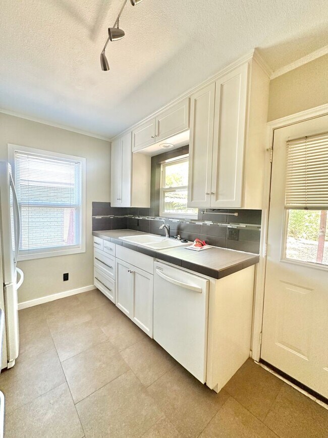 Foto del edificio - 2 Bed/1 Bath in Austin, TX