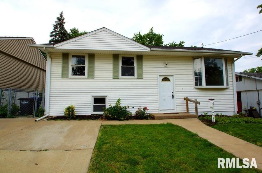 Primary Photo - 3516 Central Ave
