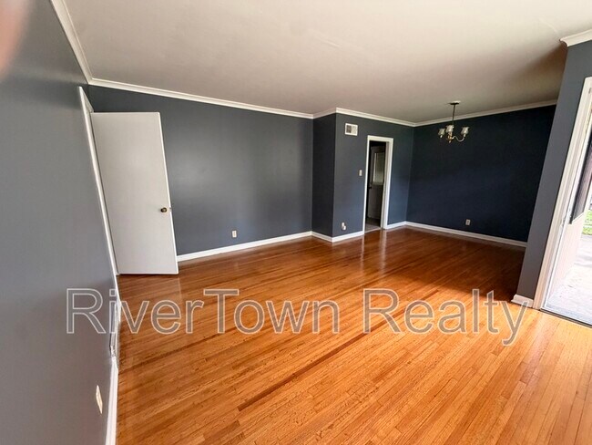 Foto del edificio - 1517 Baxter Ave