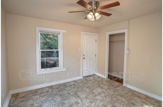 Building Photo - 1216 Paso Hondo