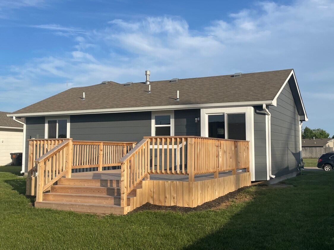 Foto principal - 627 Union Park Cir