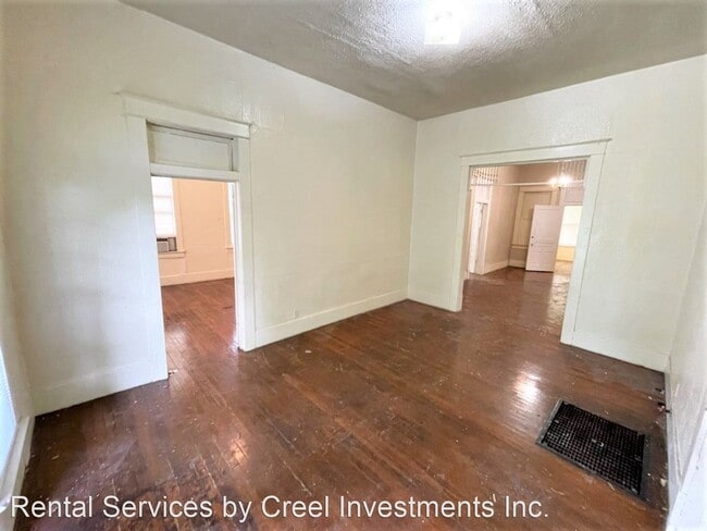 Building Photo - 3 br, 1 bath House - 1045 Long Avenue