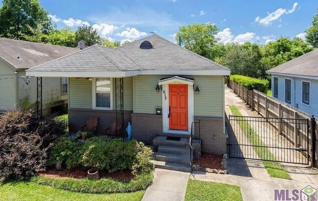 Photo - 612 Arlington Ave House