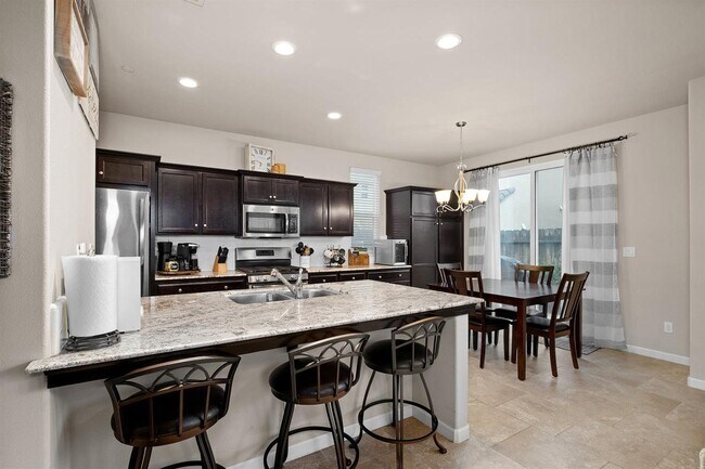 Building Photo - 1312 Joy Dr
