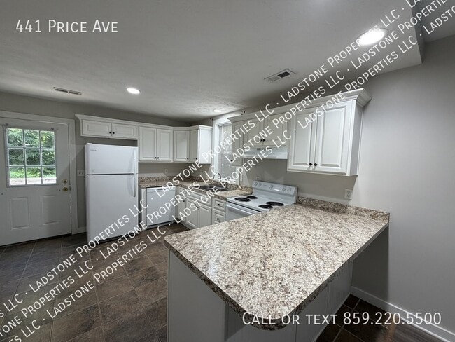 Building Photo - 441 Price Ave