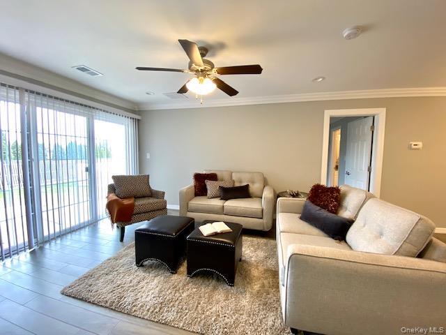 Building Photo - 25 Westwood Dr