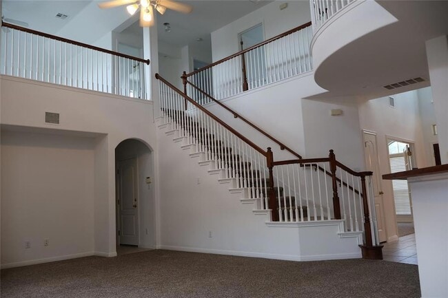 Building Photo - 2403 Vestavia Ridge Ln