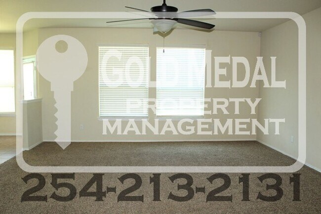 Foto del edificio - 5002 Green Meadow St