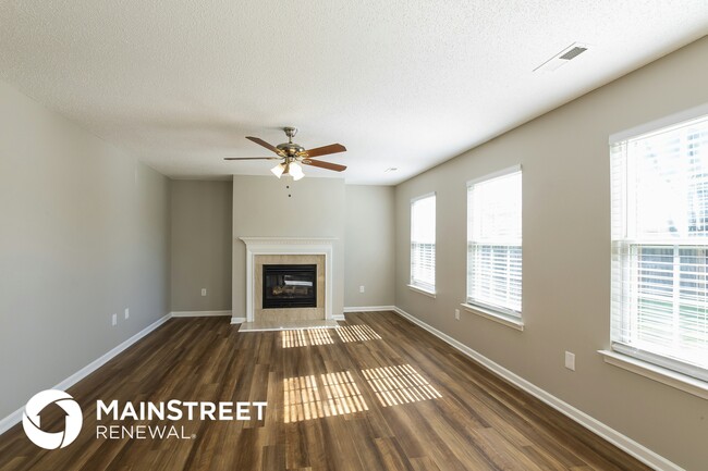 Foto del edificio - 6130 Brookfield Pointe Dr