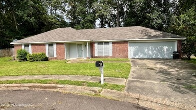 Building Photo - 121 Stockton Dr