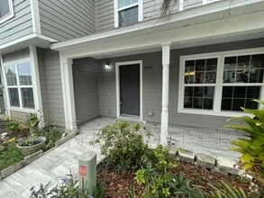 Building Photo - 4435 Brook Hollow Cir