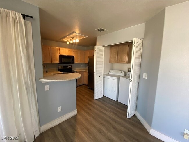 Building Photo - 1028 Allure Dr