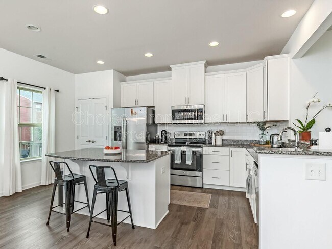 Foto del edificio - 4027 Zilker Park Dr