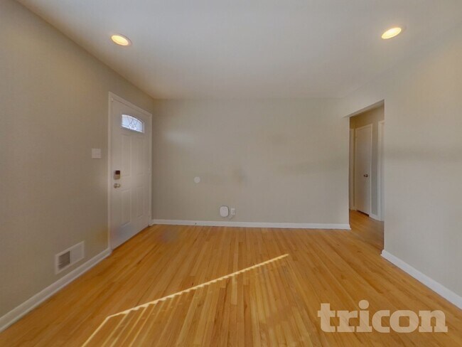 Building Photo - 269 E 109th Ave