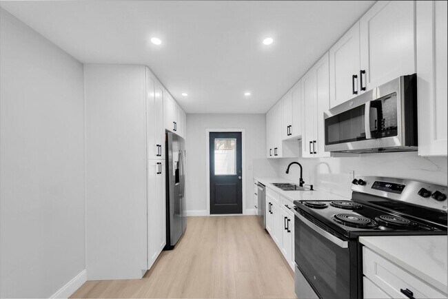 Foto del edificio - 3009 W Binnicker Ave