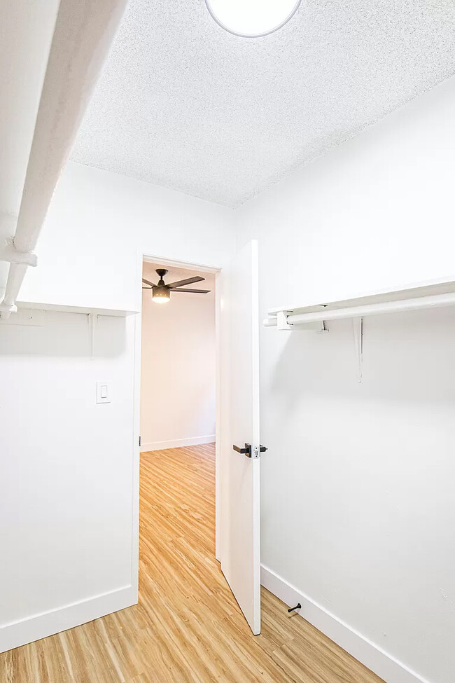 Foto del edificio - 545 W 14th St