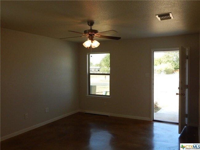 Foto del edificio - 1811 Indian Trail