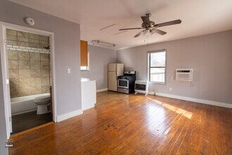 Building Photo - 1604 Harrison St