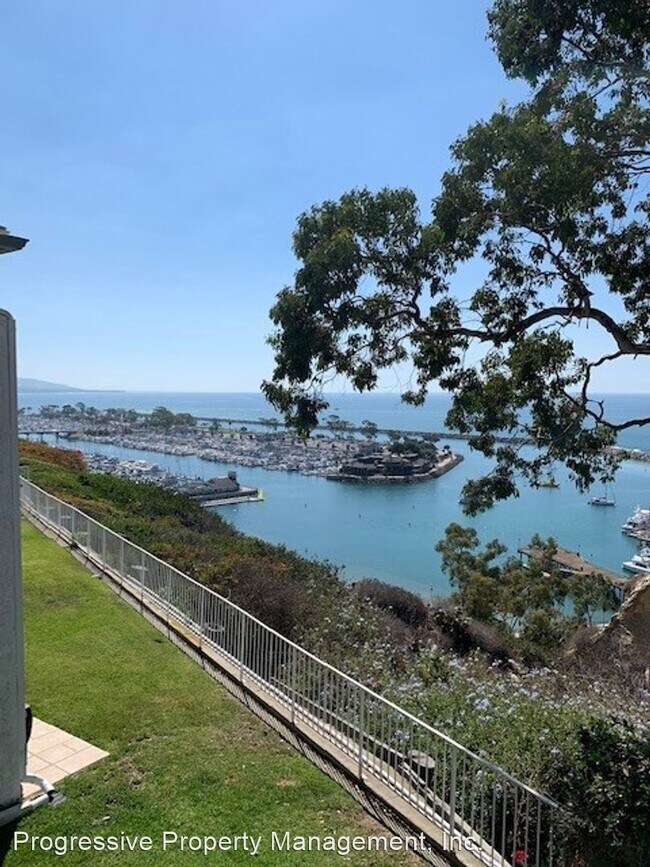 2 br, 2 bath House - 24242 Santa Clara Ave... photo'