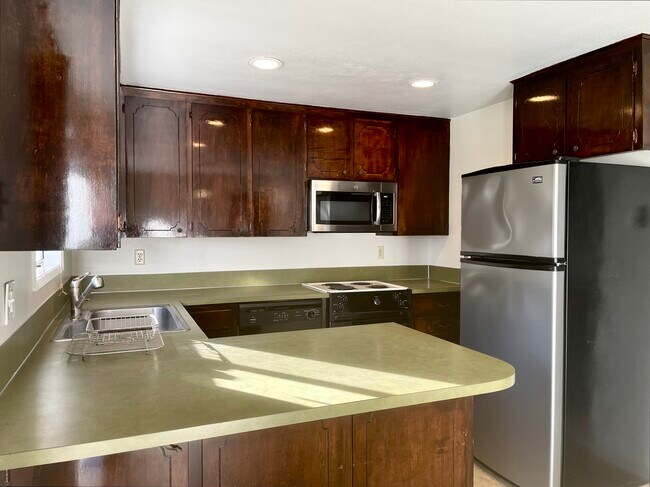 Foto del edificio - 2424 53rd Ave SW