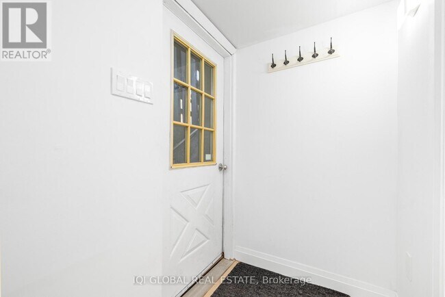 Photo du bâtiment - 633 Ossington Ave